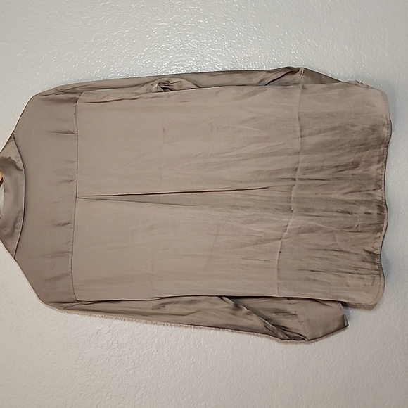 Old Navy Champagne Button Down Blouse - Picture 8 of 12